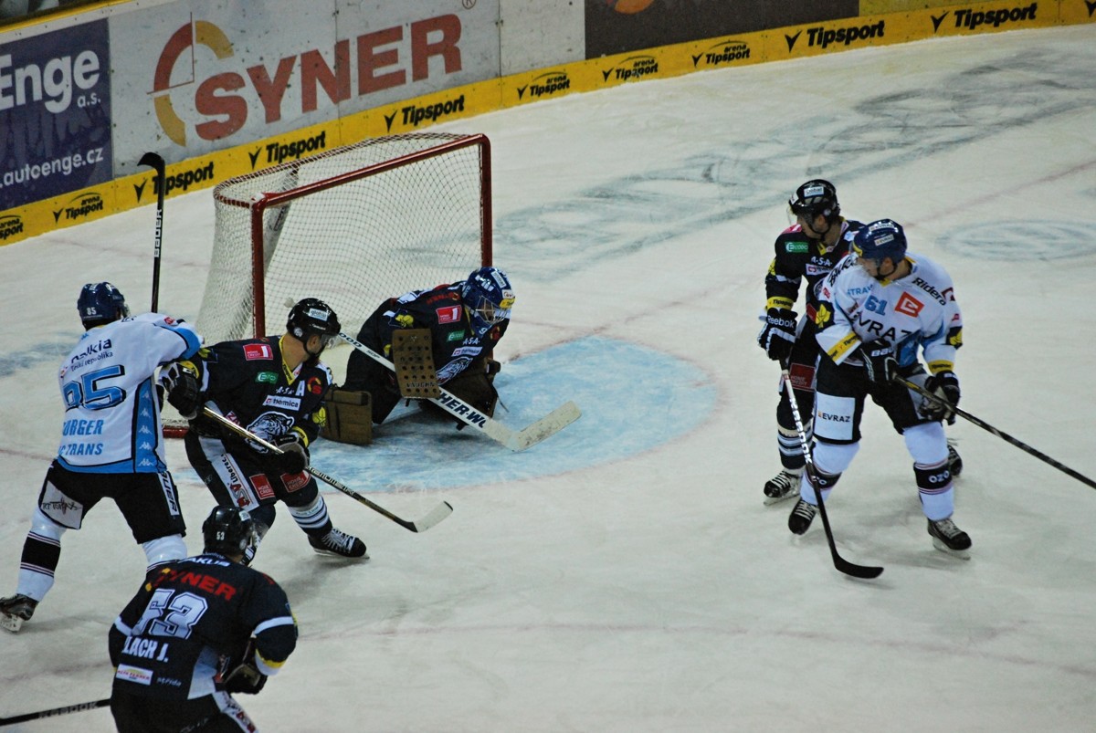 Bílý Tygři Liberec-HC Vítkovice Steel10