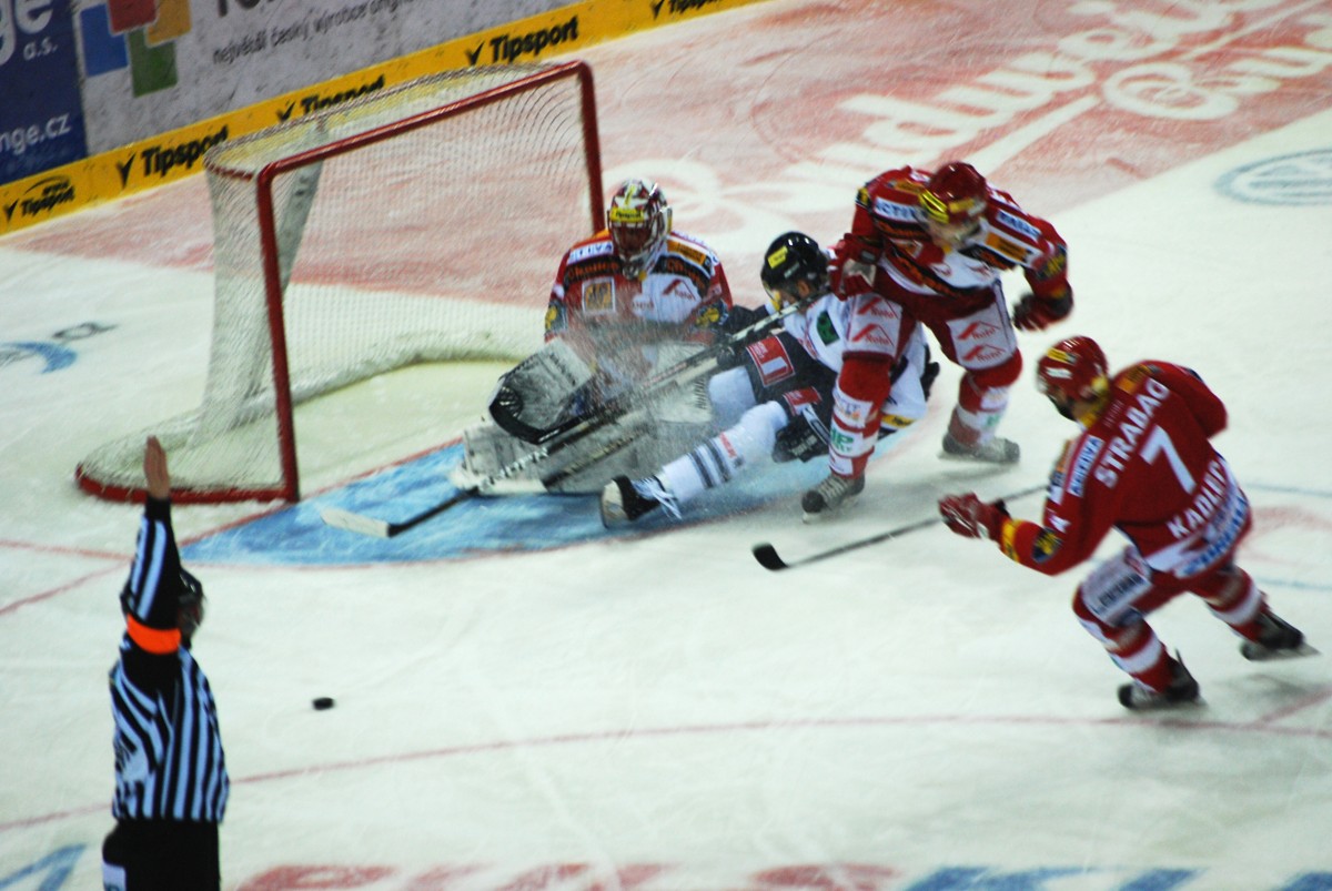 BÍLÝ TYGŘI_SLAVIA VS_PLAY OFF_2011_21