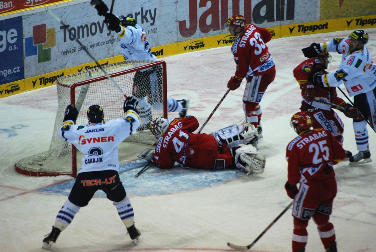 BÍLÝ TYGŘI_SLAVIA VS_PLAY OFF_2011_45